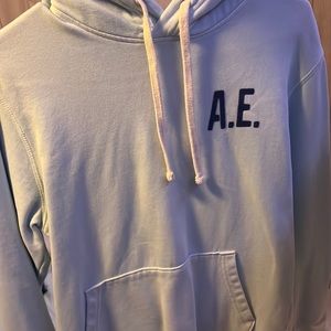 Fits a little big, ae xs